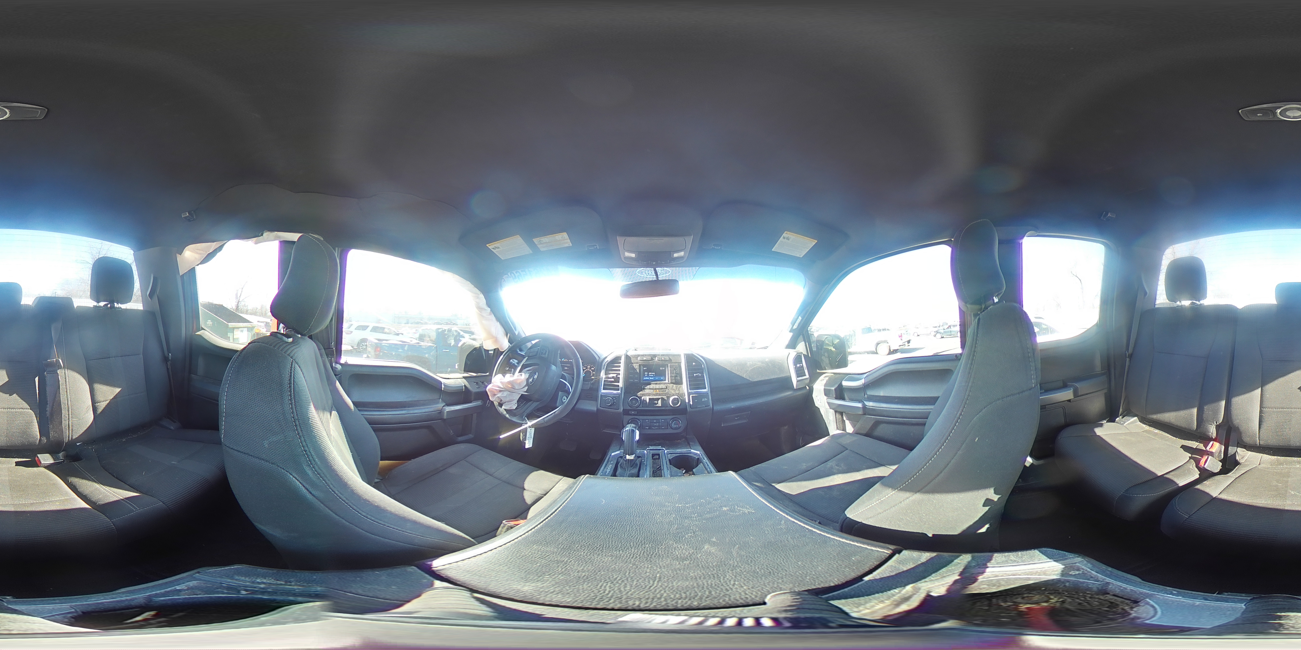 2015 Ford F-150 - Image 12