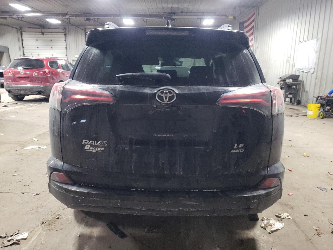 2018 Toyota RAV 4 - Image 6