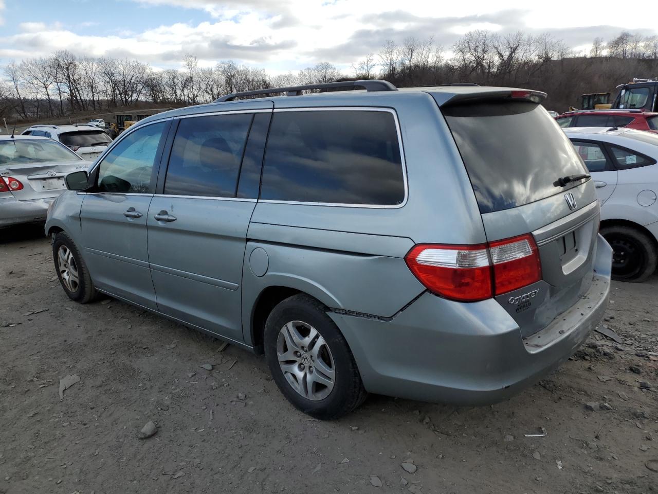 2007 Honda Odyssey - Image 2