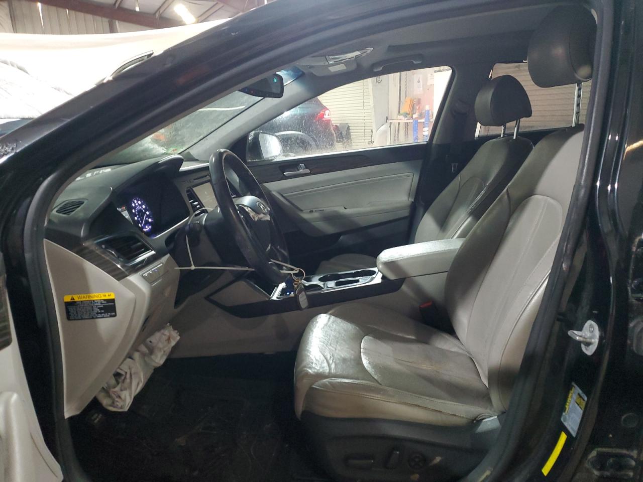 2015 Hyundai Sonata - Image 7