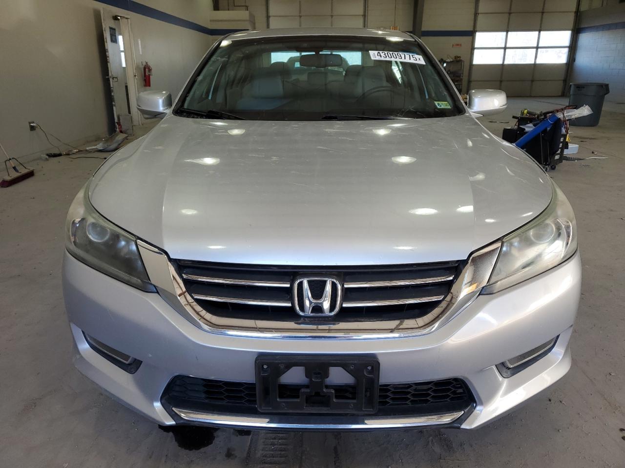 2013 Honda Accord - Image 5