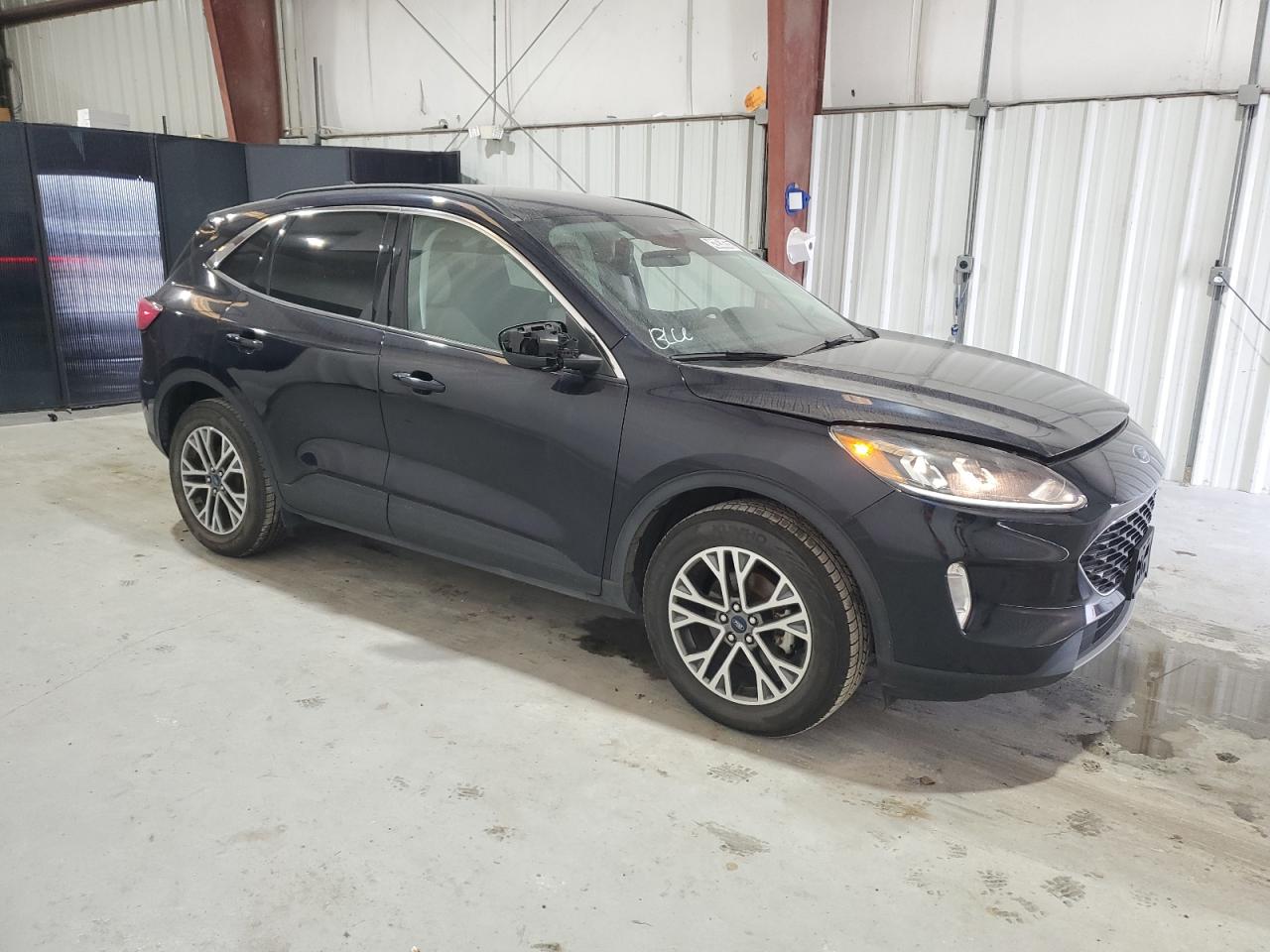 2021 Ford Escape - Image 4