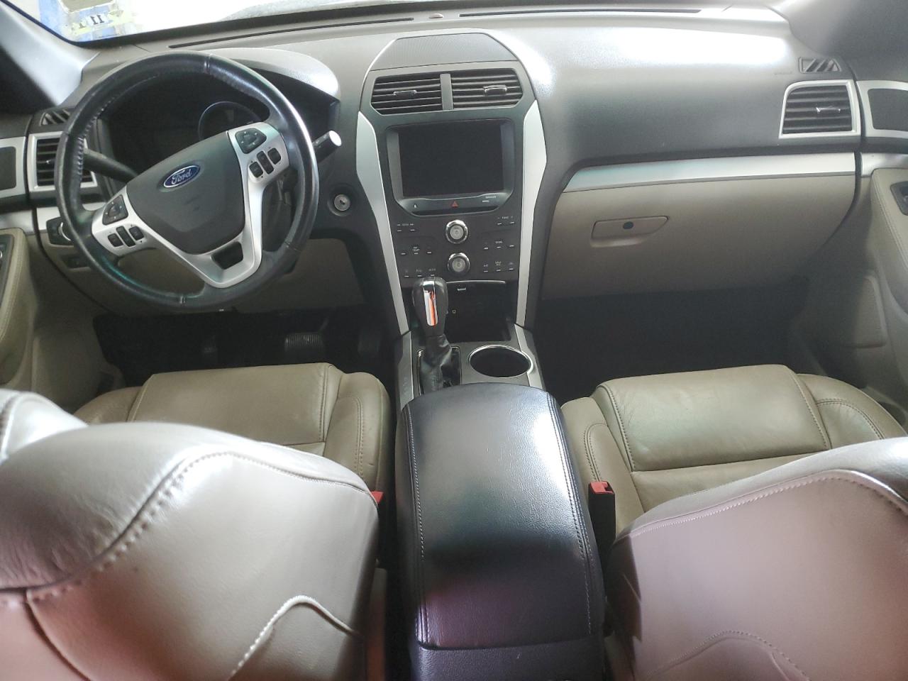 2013 Ford Explorer - Image 8