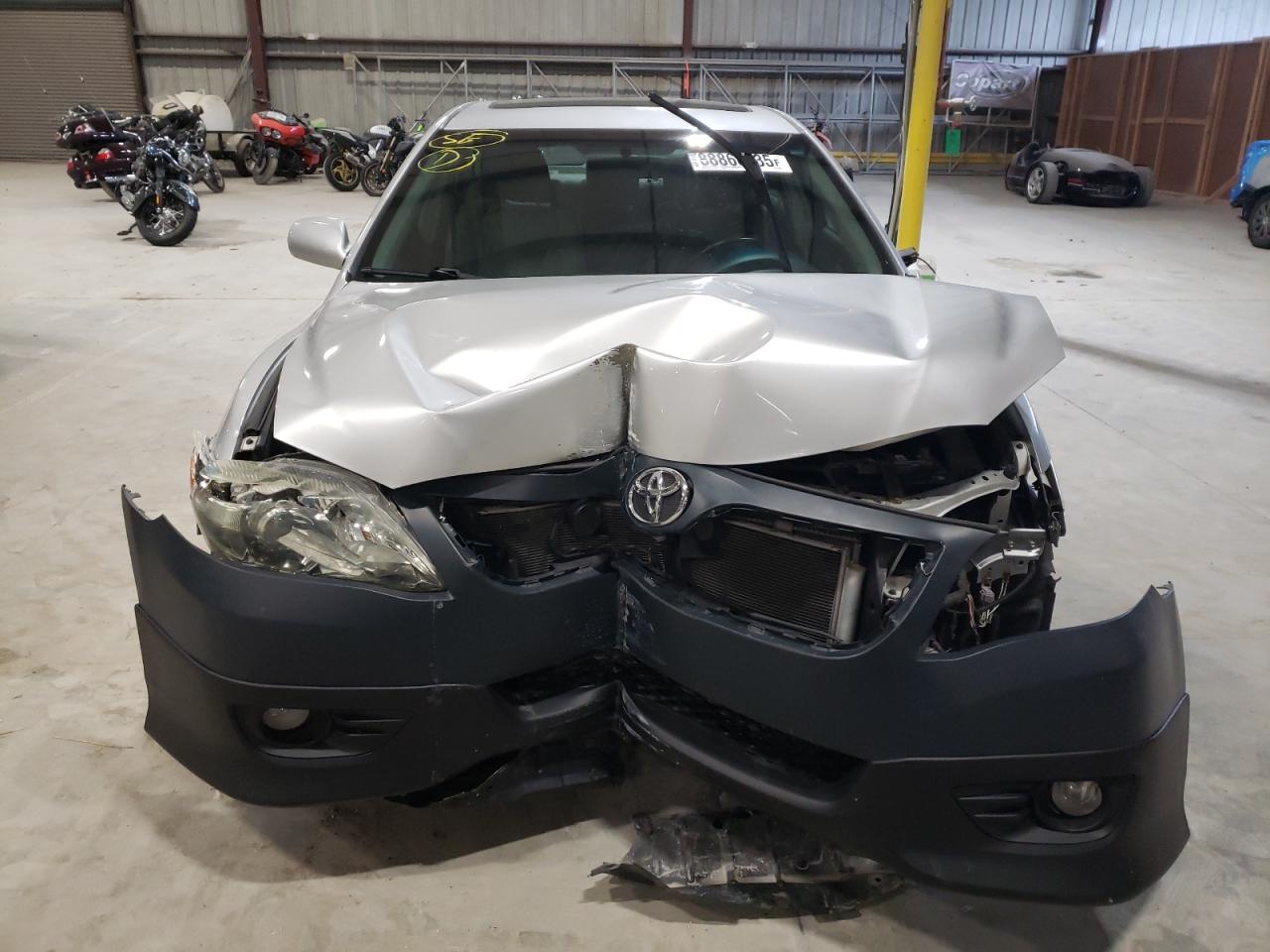 2011 Toyota Camry - Image 5