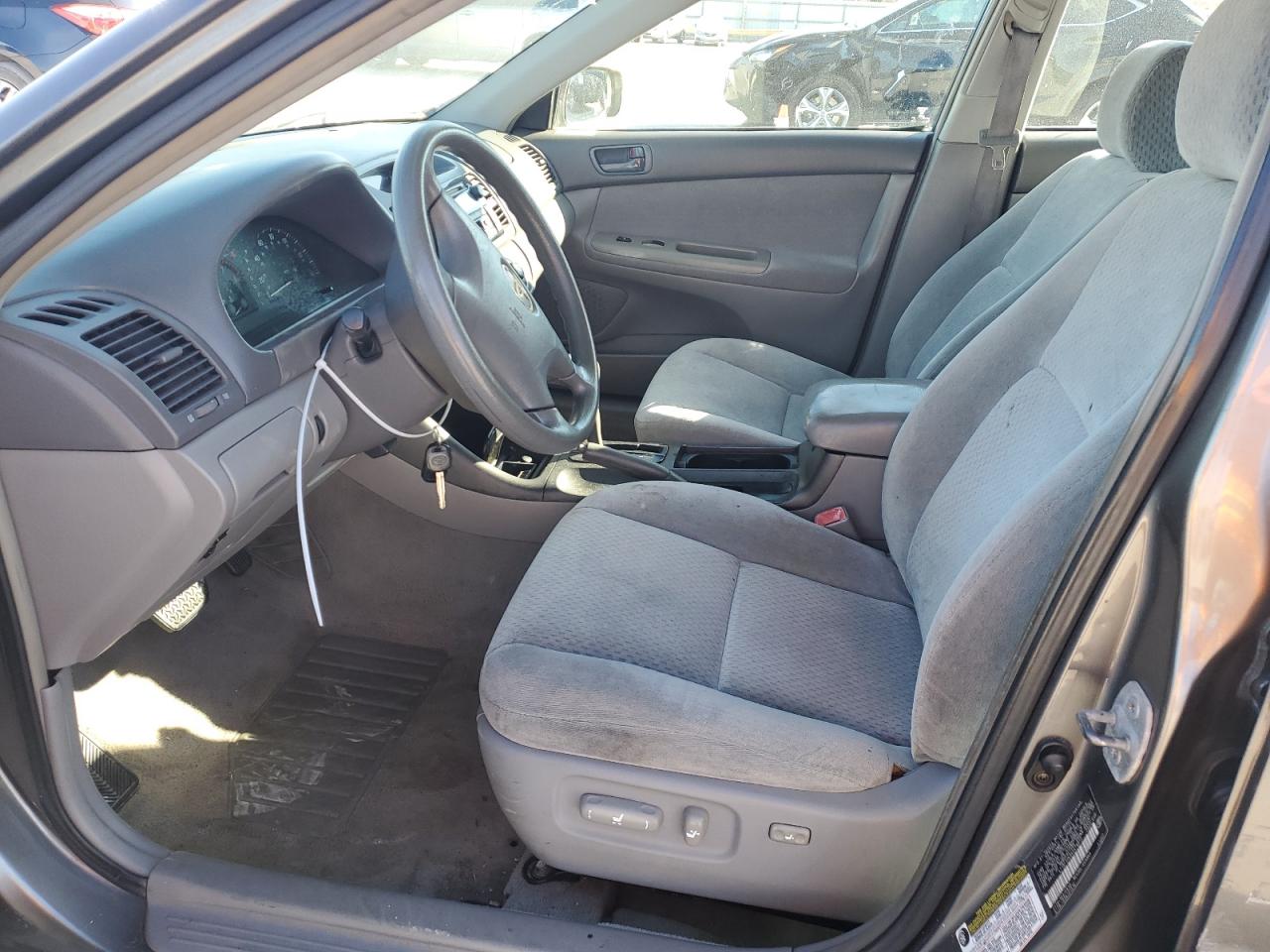 2004 Toyota Camry - Image 7