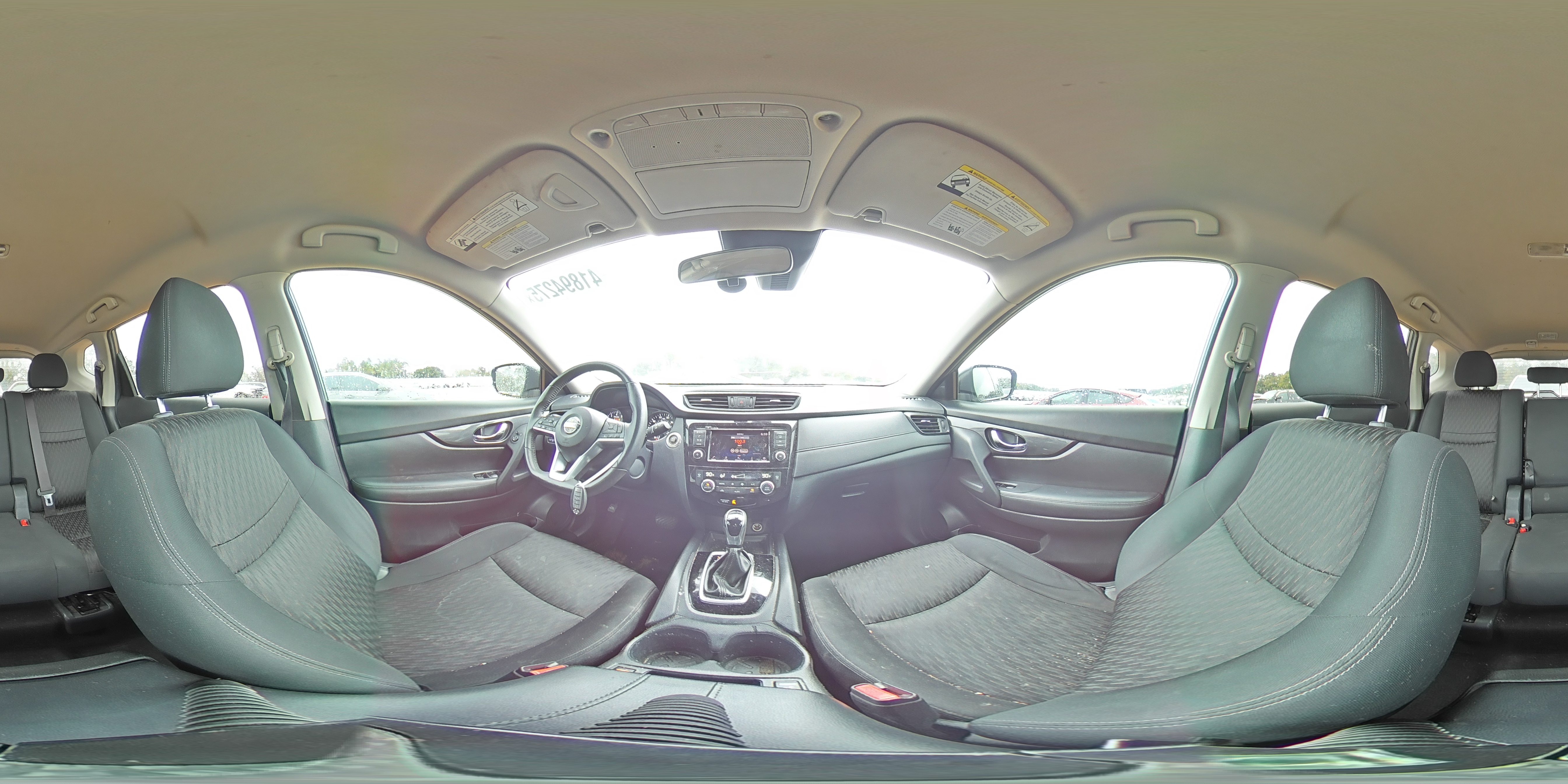 2019 Nissan Rogue - Image 13