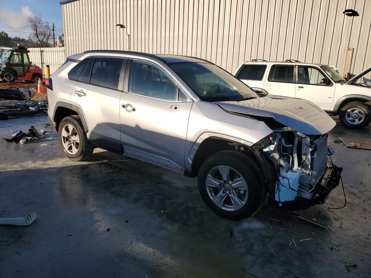 2024 Toyota RAV 4 - Image 4