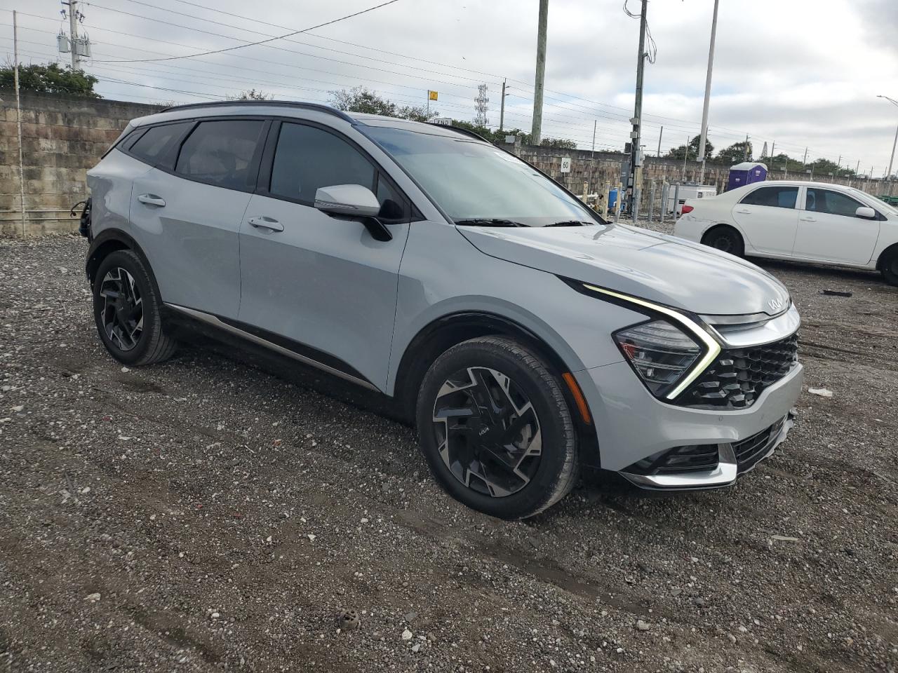 2023 Kia Sportage - Image 4