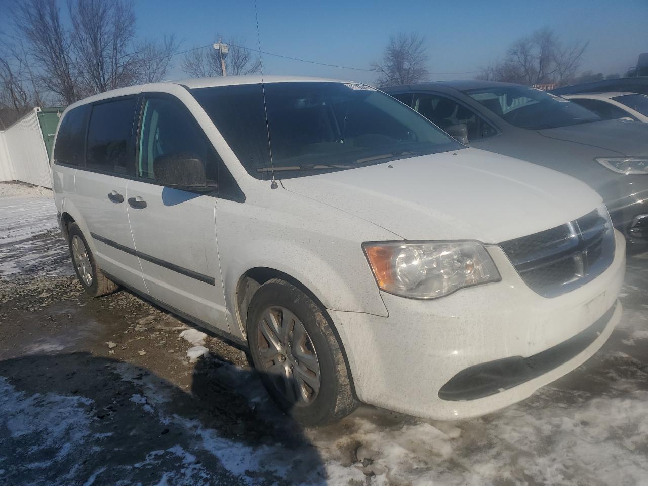 2016 Dodge Caravan - Image 4