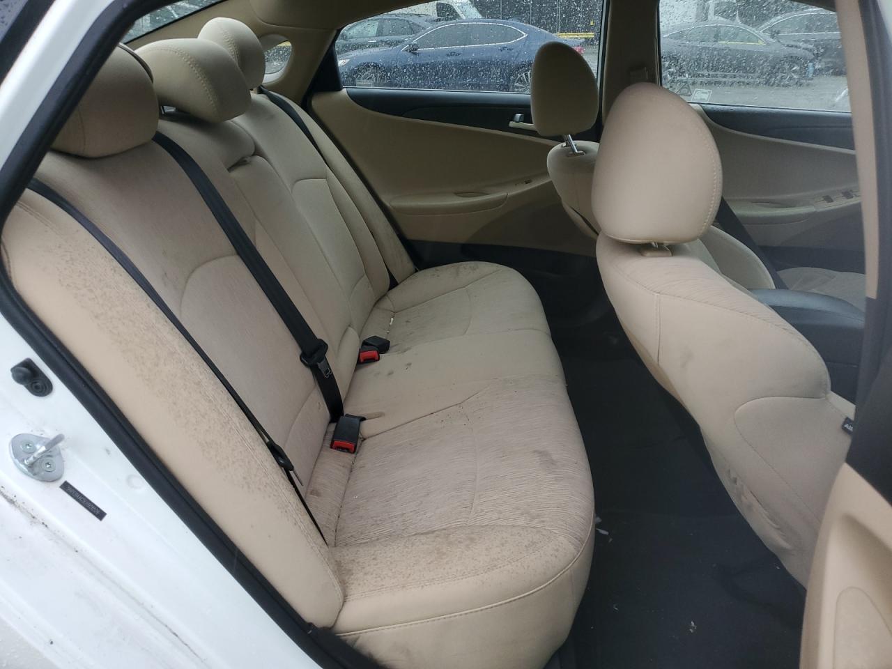 2014 Hyundai Sonata - Image 10