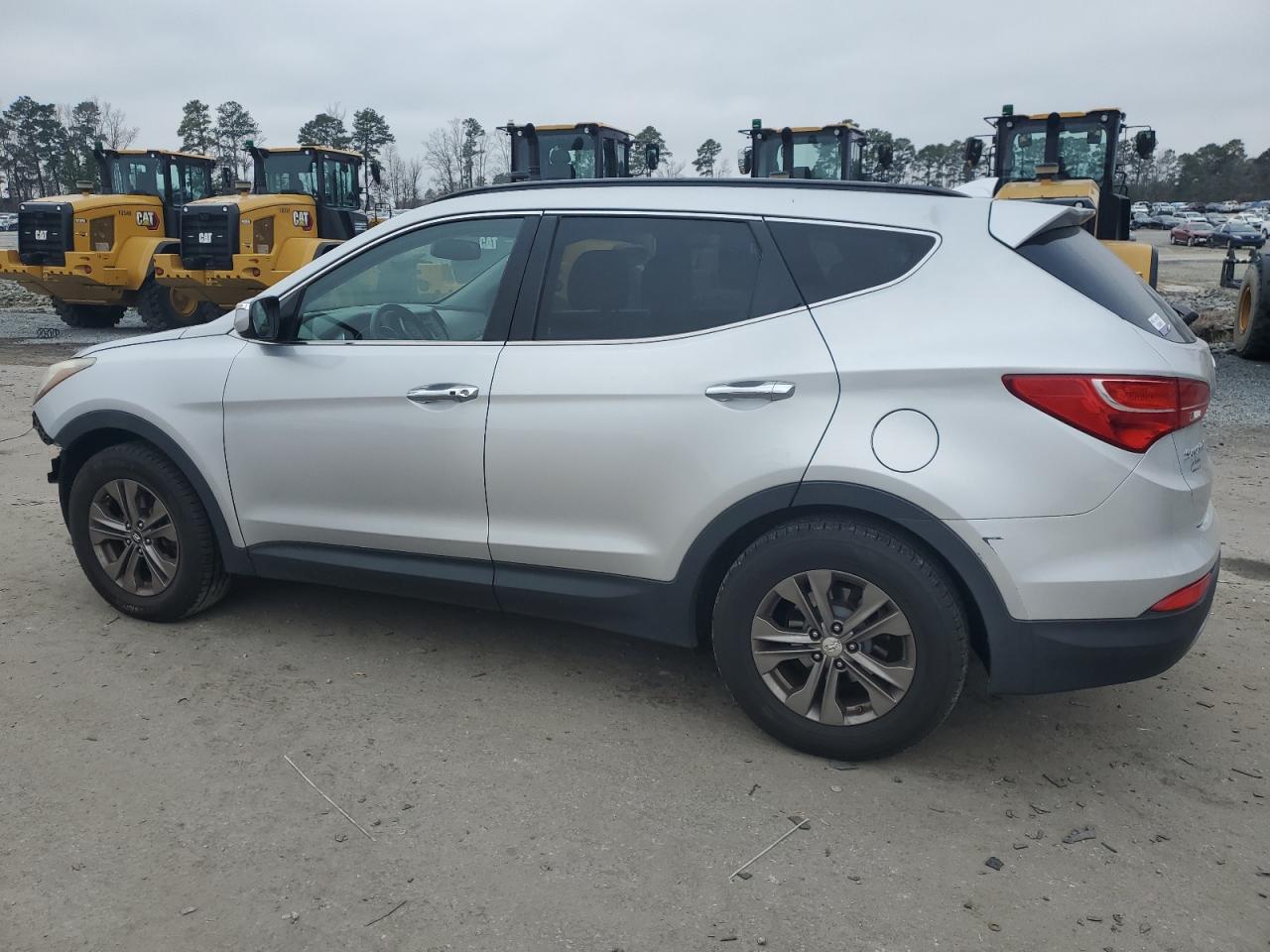 2013 Hyundai Santa Fe - Image 2