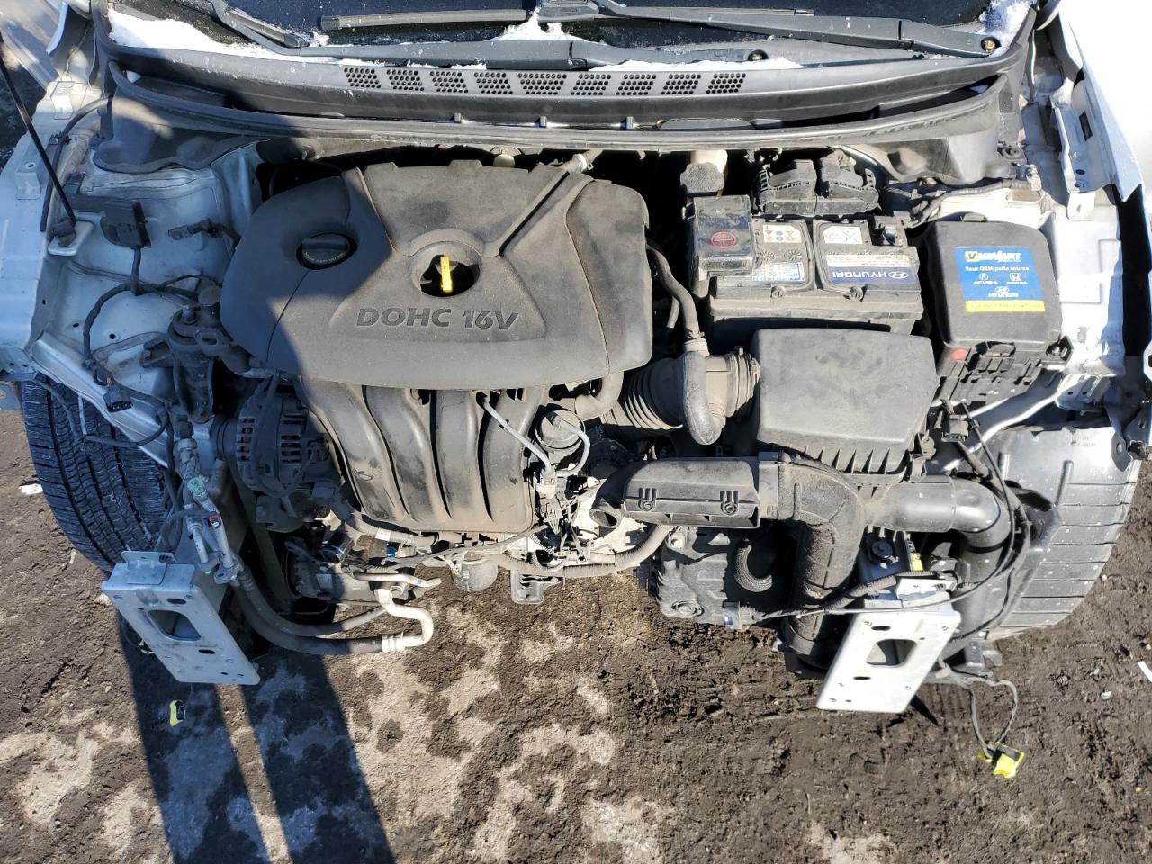 2015 Hyundai Elantra - Image 13