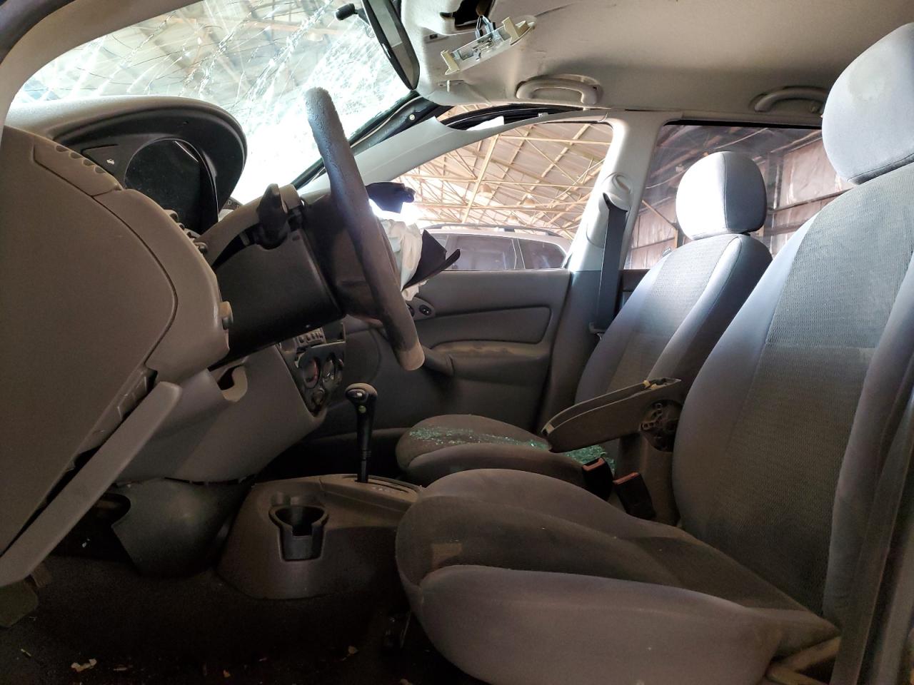 2004 Ford Focus - Image 7