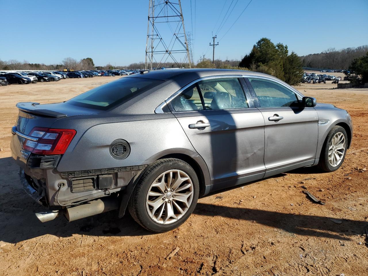 2013 Ford Taurus - Image 3
