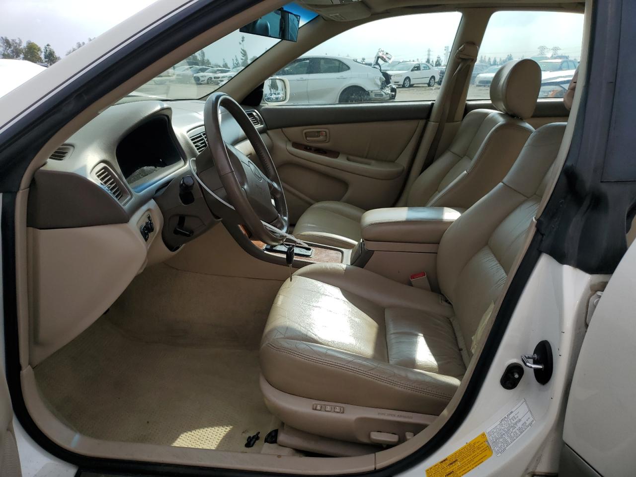 2000 Lexus ES - Image 7