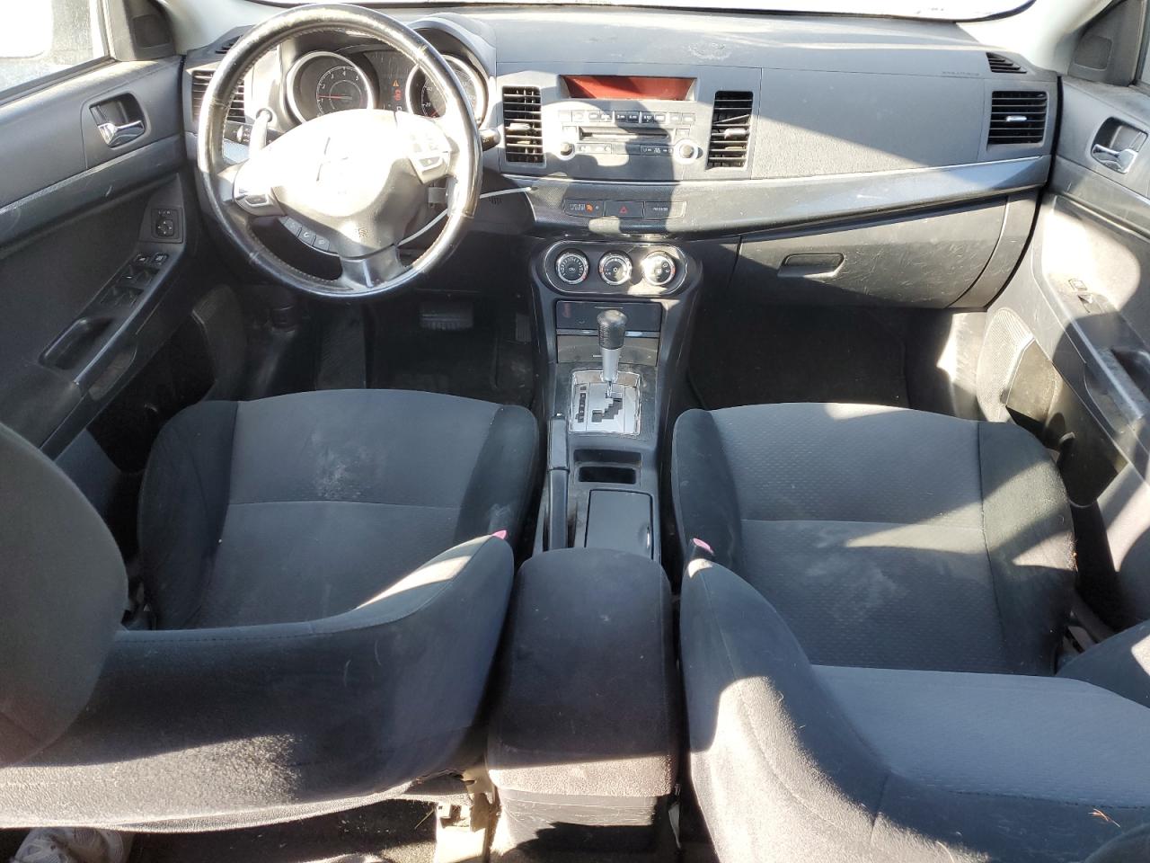 2010 Mitsubishi Lancer - Image 8