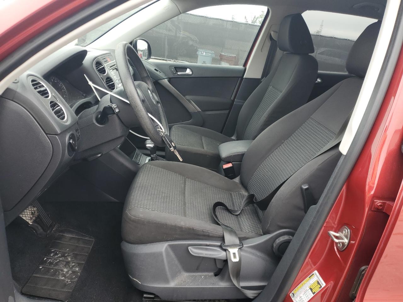 2009 Volkswagen Tiguan - Image 7