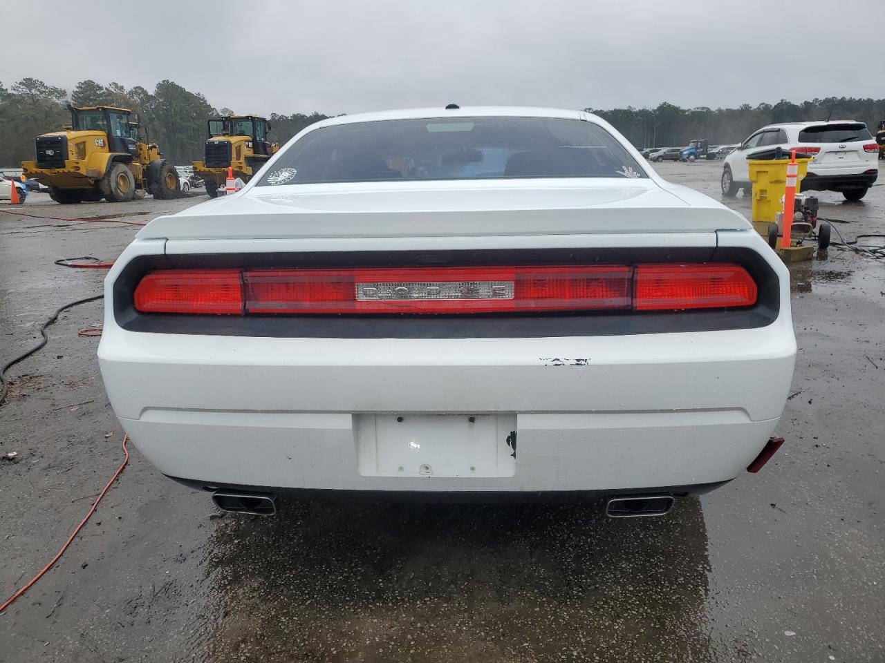 2014 Dodge Challenger - Image 6