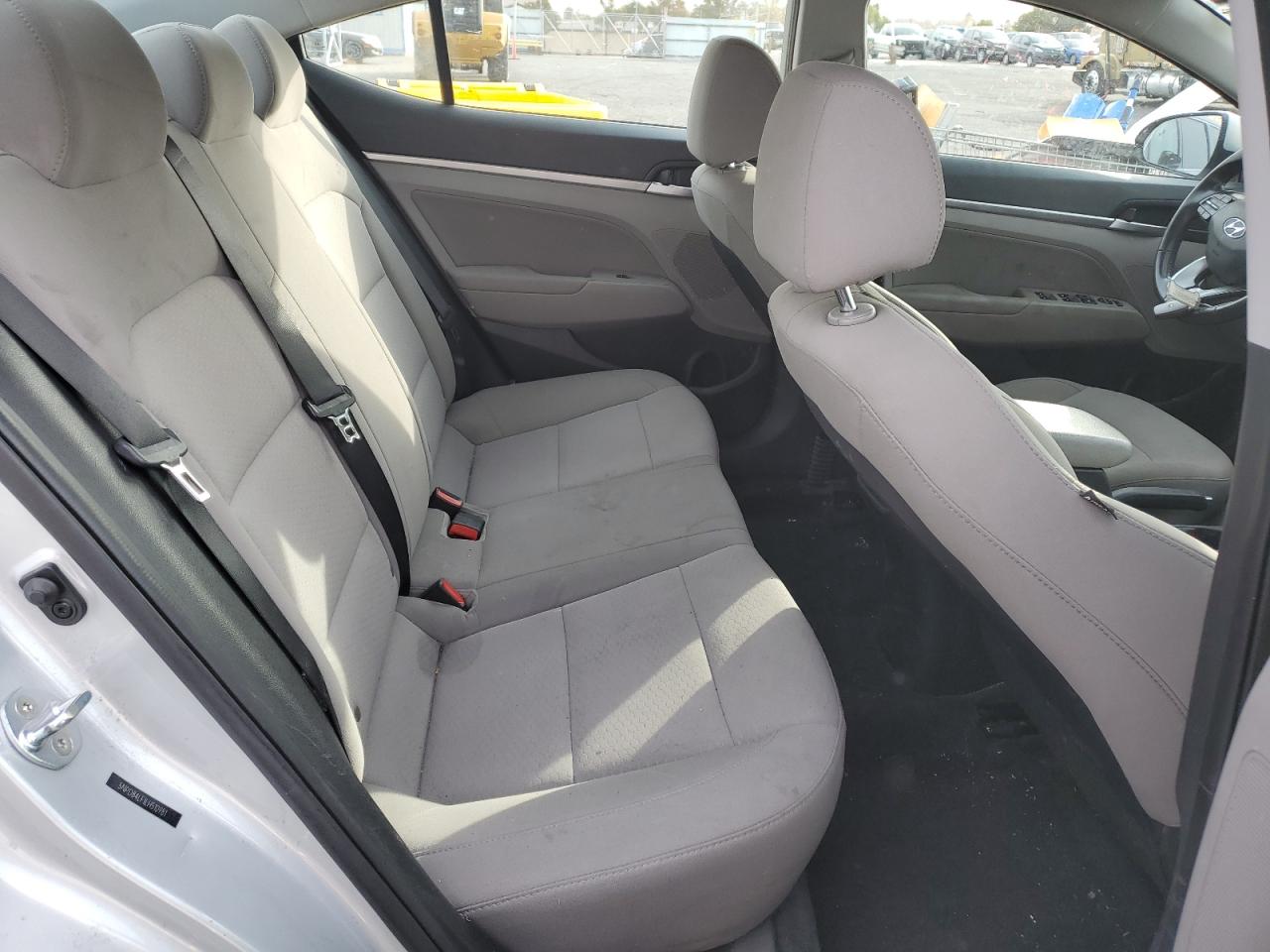 2020 Hyundai Elantra - Image 10