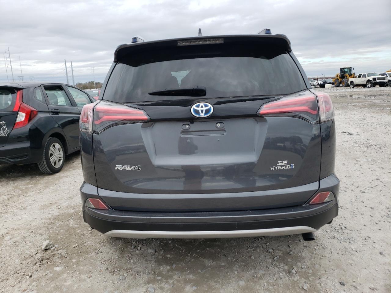 2018 Toyota RAV 4 - Image 6