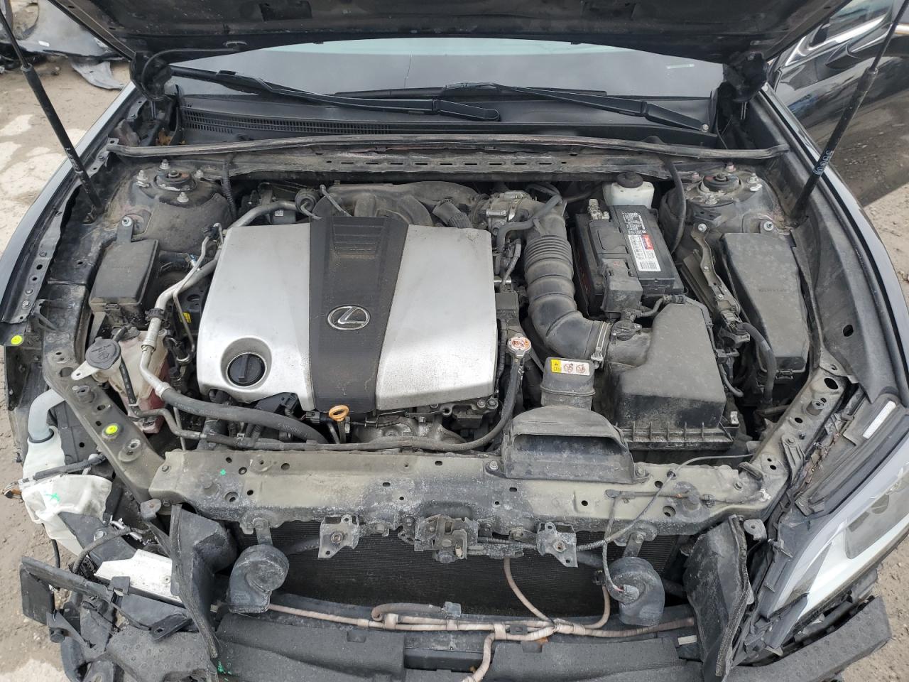 2020 Lexus ES - Image 11