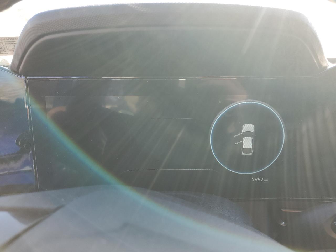 2023 Hyundai Elantra - Image 9