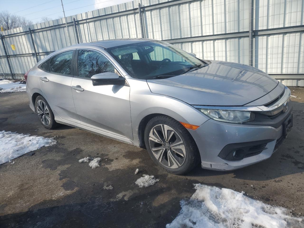 2016 Honda Civic - Image 4