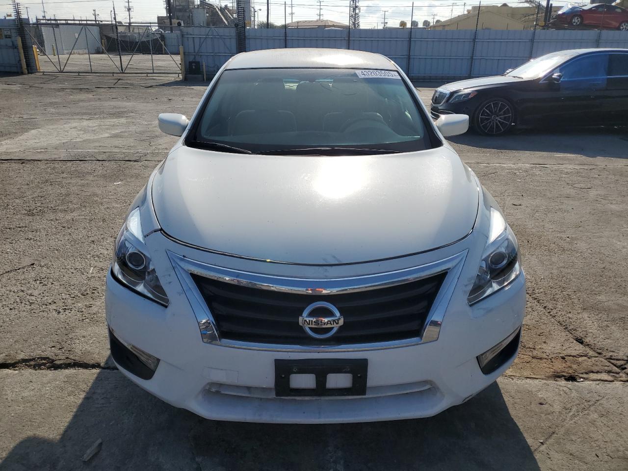 2015 Nissan Altima - Image 5