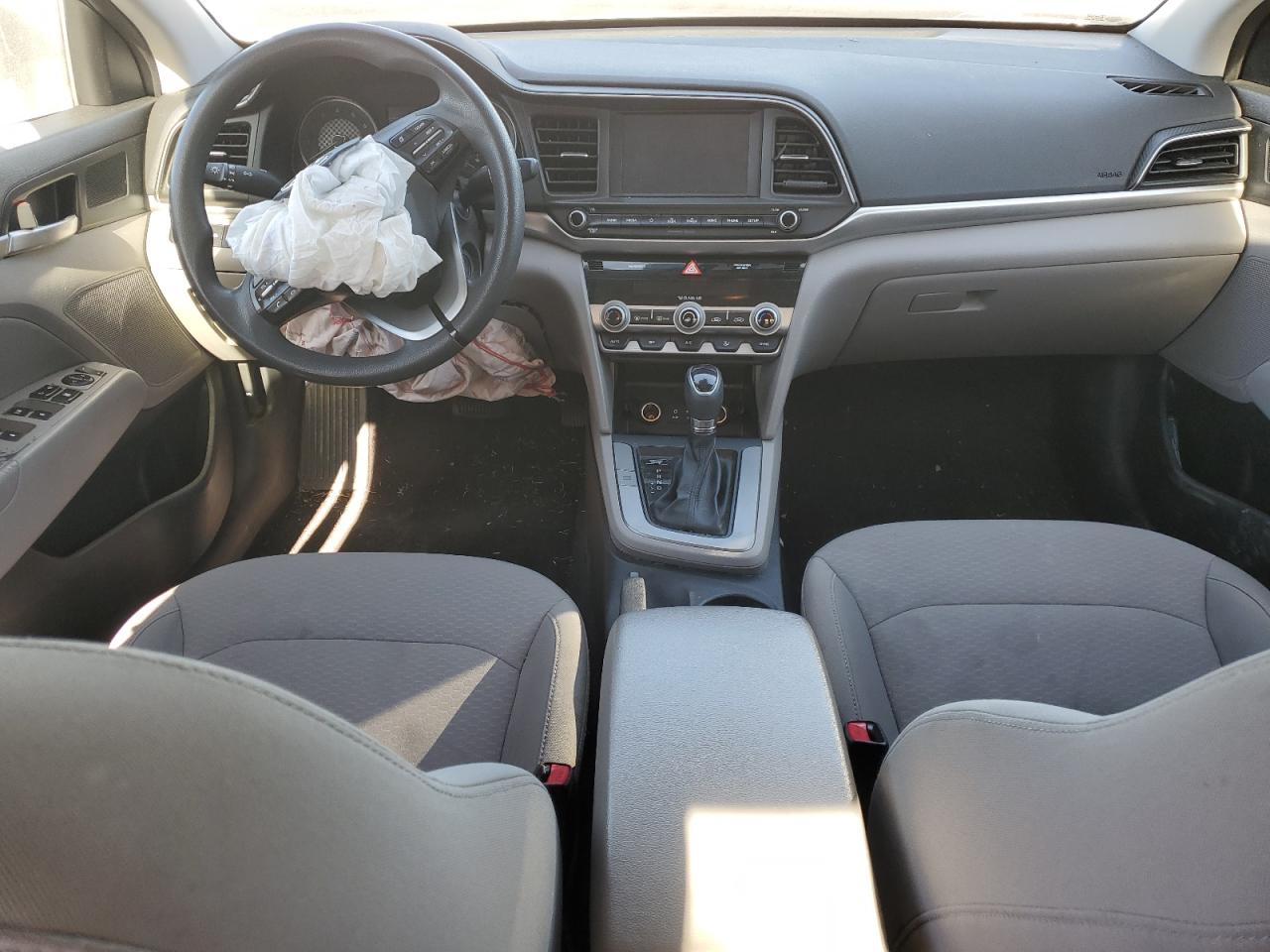 2020 Hyundai Elantra - Image 8