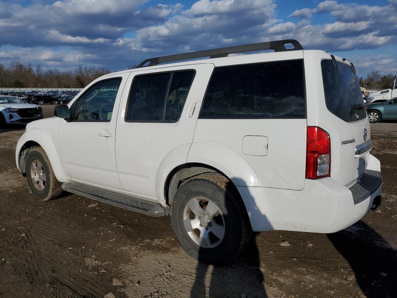 2008 Nissan Pathfinder - Image 2