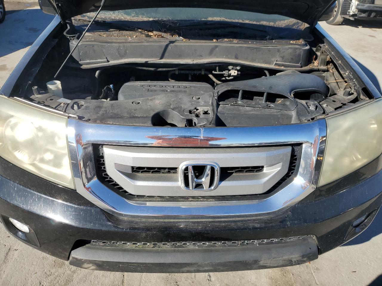 2010 Honda Pilot Touring VIN: 5FNYF3H82AB008505 Lot: 87769825