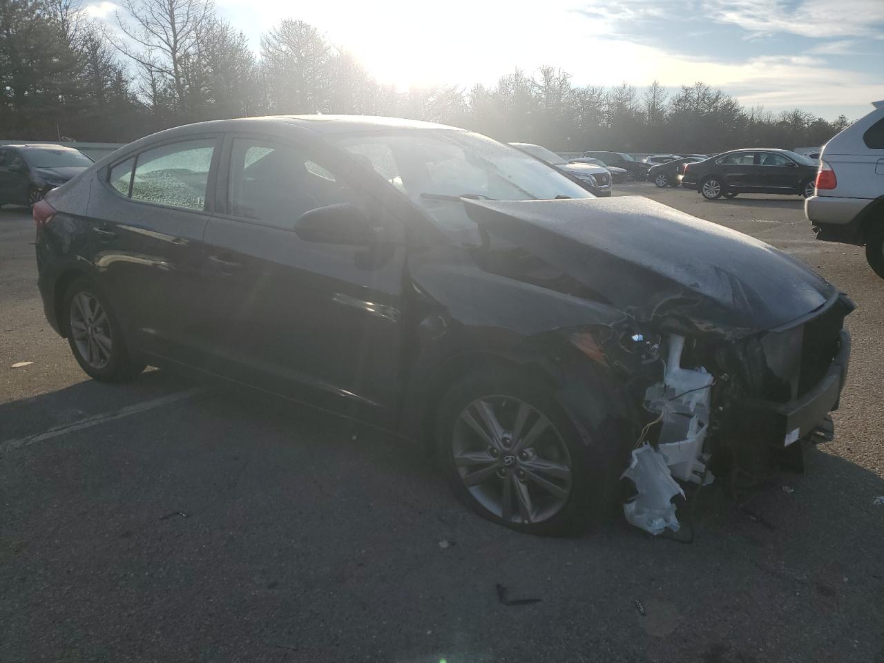 2018 Hyundai Elantra - Image 4