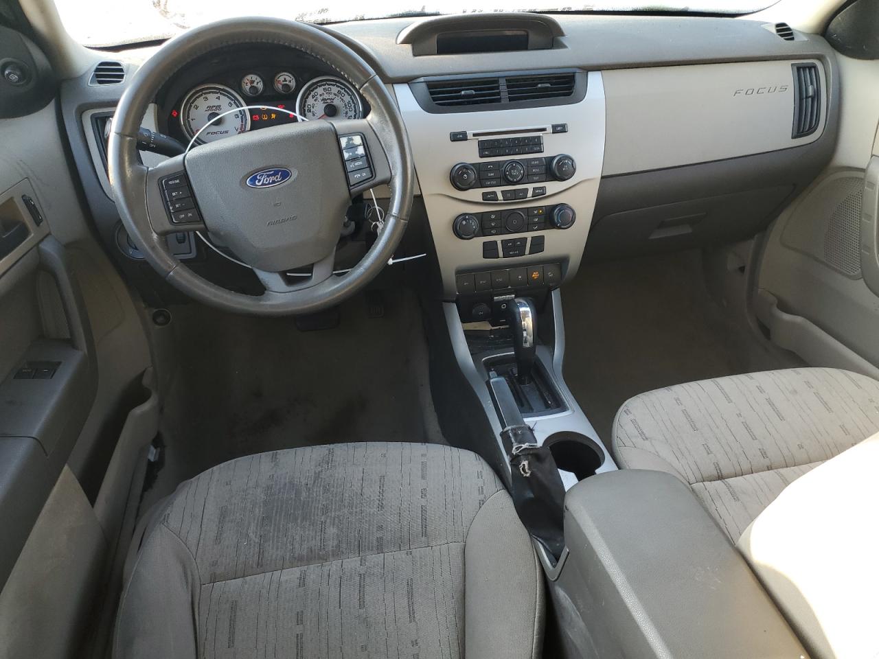 2009 Ford Focus - Image 8