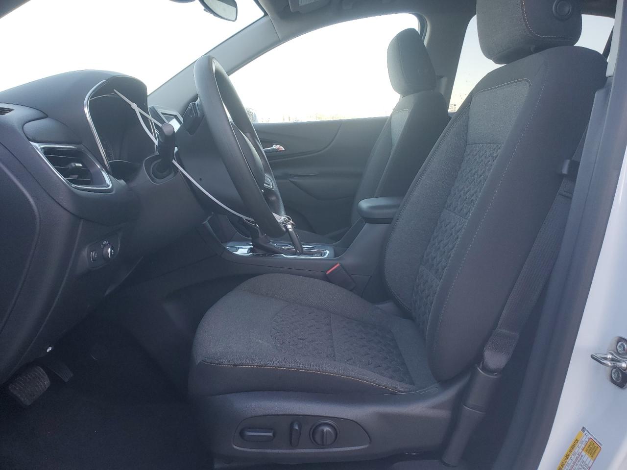 2023 Chevrolet Equinox - Image 7