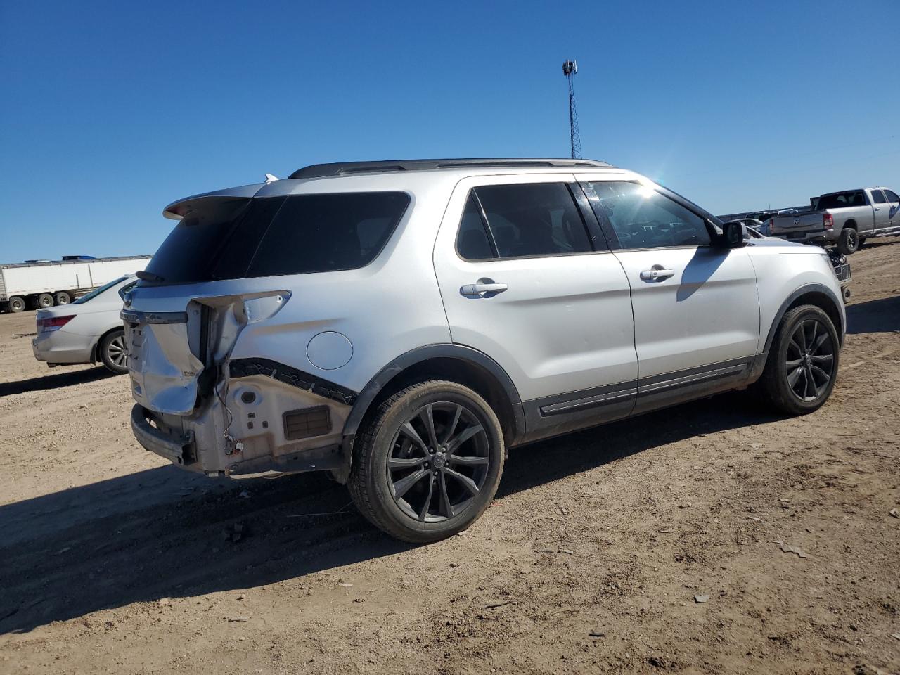 2018 Ford Explorer - Image 3