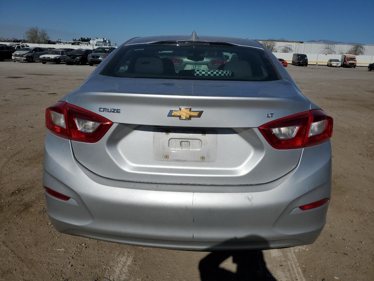 2017 Chevrolet Cruze - Image 6