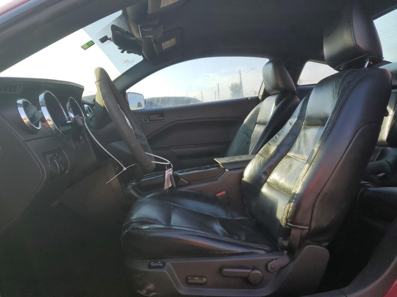 2007 Ford Mustang - Image 7