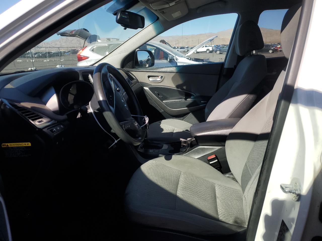 2015 Hyundai Santa Fe - Image 7