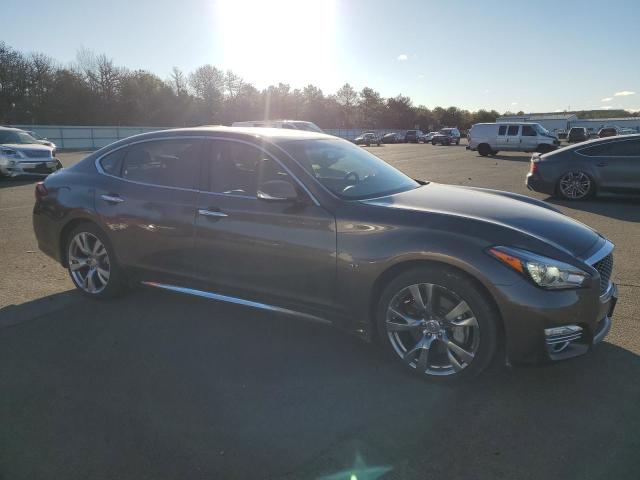 Sedans INFINITI Q70 2015 Brązowy