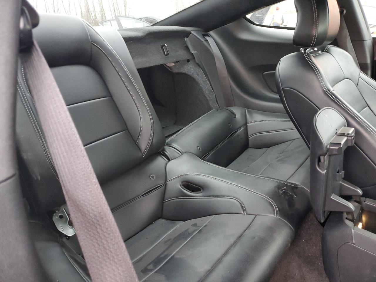 2015 Ford Mustang - Image 10