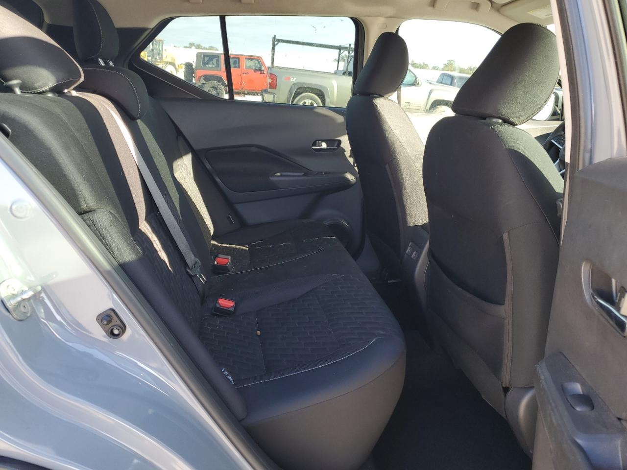 2021 Nissan Kicks - Image 11