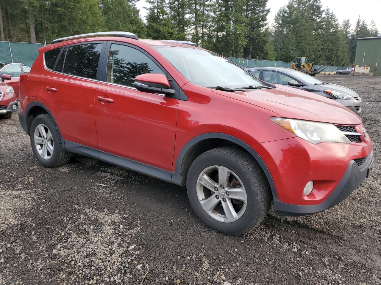 VIN JTMRFREVXDD006868 2013 TOYOTA RAV4 no.4