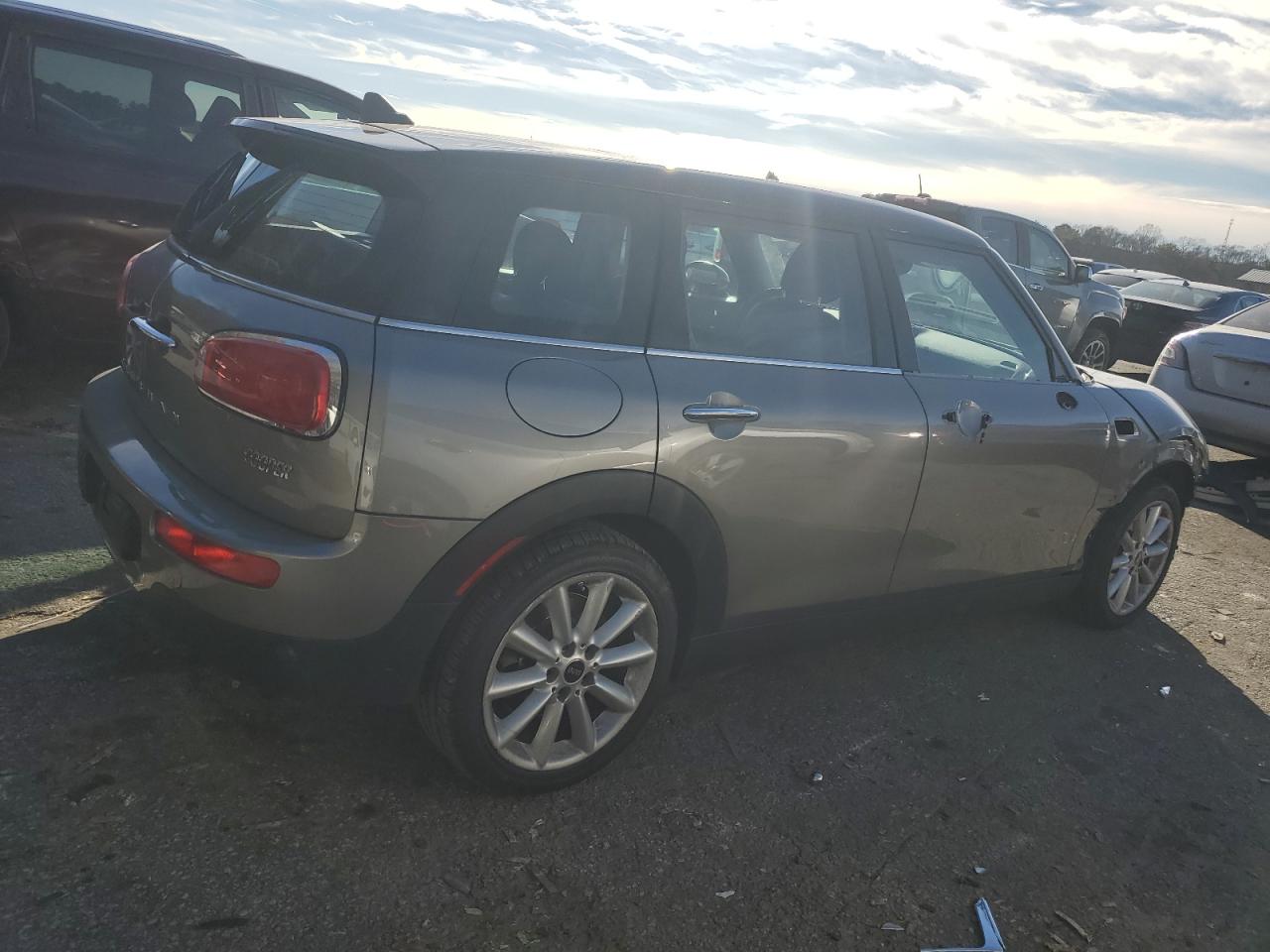 2019 MINI Cooper - Image 3