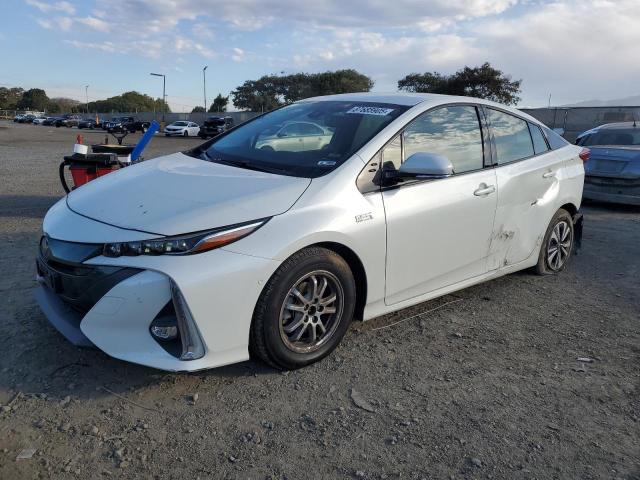 2017 Toyota Prius Prime 