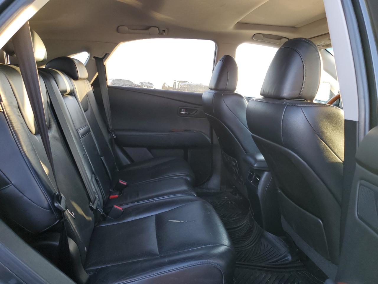 2010 Lexus RX - Image 11