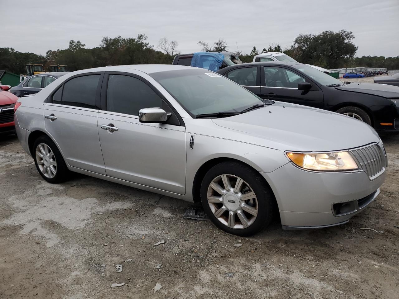 2011 Lincoln MKZ - Image 4