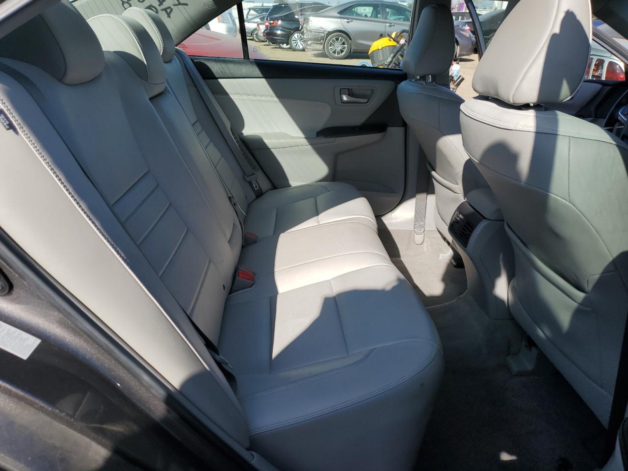 2017 Toyota Camry - Image 10