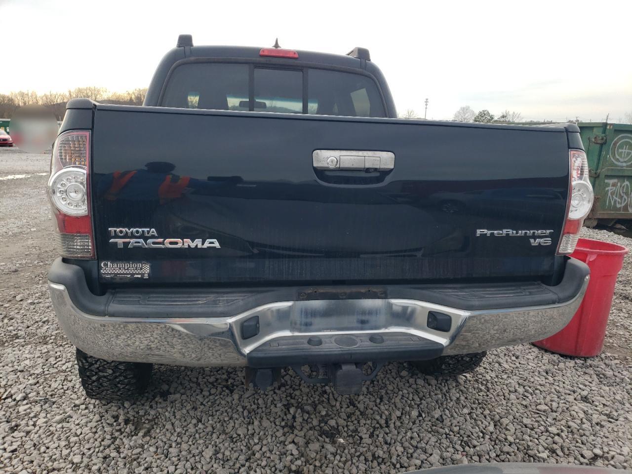 2014 Toyota Tacoma - Image 6