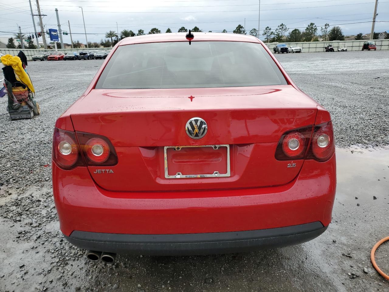 2010 Volkswagen Jetta - Image 6