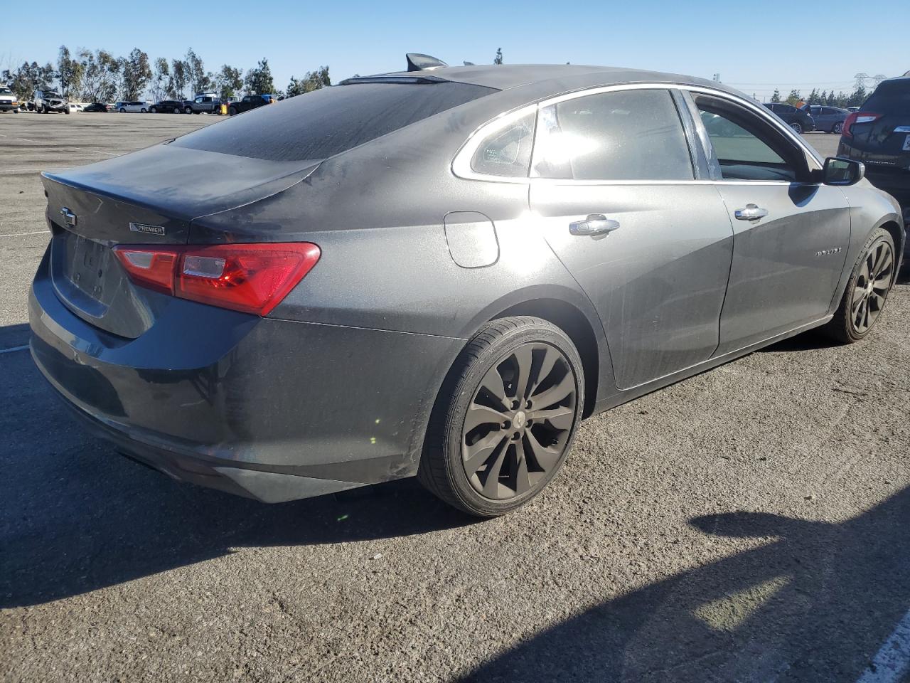 2016 Chevrolet Malibu - Image 3